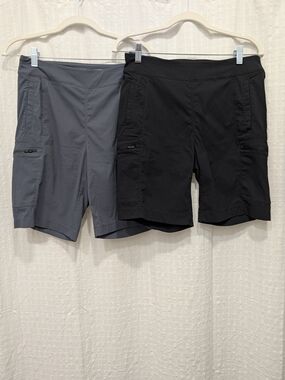 Mountain Hardwear Set Of 2 Dynama Bermuda Shorts Womens Small Hiking Outdoors
